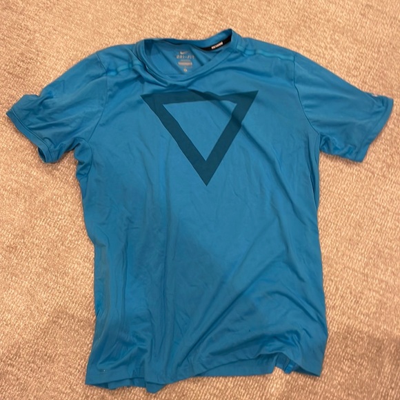 Nike dry fit running shirt size L - Picture 1 of 3